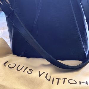 TRADING…LV Noe Noir Black Epi Leather Bag